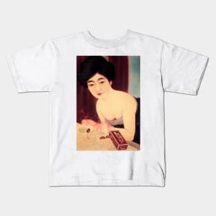 Japanese Woman Pin Up Velvet Soap Cosmetics Retro Japan Advertisement Kids T-Shirt